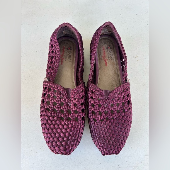 BOBS from Skechers Shoes - Skechers BOBS Woven Flats Women’s Size 7 Plum Memory Foam Comfort Slip Ons